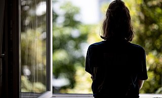 Die inzwischen erwachsene Frau hat nun zumindest auf juristischem Wege Gerechtigkeit bekommen und ein Urteil gegen den Täter erwirkt. - Symbolfoto: dpa / Fabian Sommer Die inzwischen erwachsene Frau hat nun zumindest auf juristischem Wege Gerechtigkeit bekommen und ein Urteil gegen den Täter erwirkt. - Symbolfoto: dpa / Fabian Sommer