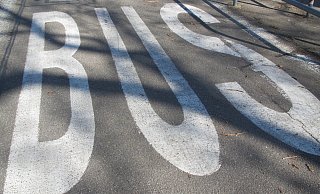 Eine Busspur (Symbolbild). - Pixabay Eine Busspur (Symbolbild). - Pixabay