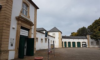 Seit 1994 ist das Naturkundemuseum im Marstallgebäude in Schloß Neuhaus. - Birger Berbüsse Seit 1994 ist das Naturkundemuseum im Marstallgebäude in Schloß Neuhaus. - Birger Berbüsse