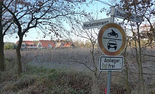 Am Mackensenweg soll ein neues Baugebiet ausgewiesen werden - Hans-Hermann Igges Am Mackensenweg soll ein neues Baugebiet ausgewiesen werden - Hans-Hermann Igges