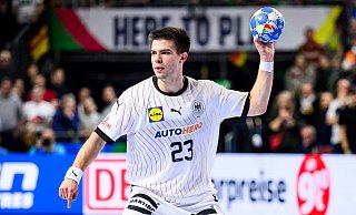 Renars Uscins begeistert die deutschen Handball-Fans bei den Olympischen Spielen. - Tom Weller/dpa Renars Uscins begeistert die deutschen Handball-Fans bei den Olympischen Spielen. - Tom Weller/dpa