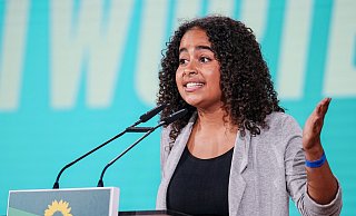Sarah Lee Heinrich wurde als Bundessprecherin der Grünen Jugend verabschiedet. - Kay Nietfeld/dpa Sarah Lee Heinrich wurde als Bundessprecherin der Grünen Jugend verabschiedet. - Kay Nietfeld/dpa