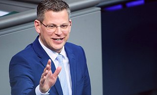 Christoph de Vries findet, die Regierung tue zu wenig zur Vermeidung von Anschlägen. - Gregor Fischer/dpa Christoph de Vries findet, die Regierung tue zu wenig zur Vermeidung von Anschlägen. - Gregor Fischer/dpa