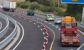Auf der Autobahn im Bielefelder Süden sowie in Schloß Holte-Stukenbrock behindert drei Tage lang eine Baustelle den Verkehr. - Symbolbild/Archivbild: Jörg Stuke Auf der Autobahn im Bielefelder Süden sowie in Schloß Holte-Stukenbrock behindert drei Tage lang eine Baustelle den Verkehr. - Symbolbild/Archivbild: Jörg Stuke