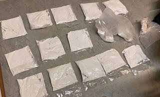 Die bei einer Verkehrskontrolle sichergestellten Drogen waren in mehreren Plastiktüten verpackt. - Polizei Minden-Lübbecke Die bei einer Verkehrskontrolle sichergestellten Drogen waren in mehreren Plastiktüten verpackt. - Polizei Minden-Lübbecke