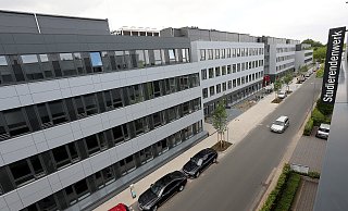 Das Innovationszentrum an der Morgenbreede ist jetzt im Besitz der Universität Bielefeld. - Wolfgang Rudolf Das Innovationszentrum an der Morgenbreede ist jetzt im Besitz der Universität Bielefeld. - Wolfgang Rudolf