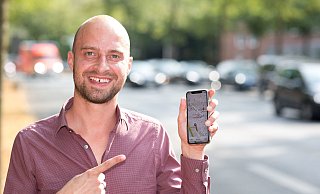 „Die direkte Route kann ein Umweg sein“: Sven Kronshage arbeitet bei der Firma Graphmasters und betreut Logistik-Kunden. - Oliver Krato „Die direkte Route kann ein Umweg sein“: Sven Kronshage arbeitet bei der Firma Graphmasters und betreut Logistik-Kunden. - Oliver Krato