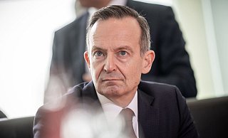 Klimaziele im Verkehrssektor - Volker Wissing schlägt Alarm. - Michael Kappeler/dpa Klimaziele im Verkehrssektor - Volker Wissing schlägt Alarm. - Michael Kappeler/dpa