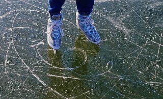 Abgelehnt: Eine Natureisbahn wird durch die Gemeinde Borchen vorerst nicht eingerichtet. - Pixabay Abgelehnt: Eine Natureisbahn wird durch die Gemeinde Borchen vorerst nicht eingerichtet. - Pixabay