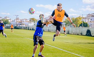 Nach einem auskurierten Kreuzbandriss hatte sich Sebastian Klaas (r.) im Winter-Trainingslager in Spanien in erstaunlich guter Verfassung präsentiert. Im Februar folgte für ihn ein Rückschlag, doch nun steht der SCP-Mittelfeldspieler vor dem Comeback. - Besim Mazhiqi Nach einem auskurierten Kreuzbandriss hatte sich Sebastian Klaas (r.) im Winter-Trainingslager in Spanien in erstaunlich guter Verfassung präsentiert. Im Februar folgte für ihn ein Rückschlag, doch nun steht der SCP-Mittelfeldspieler vor dem Comeback. - Besim Mazhiqi