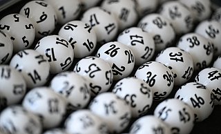 Ein Paderborner hat im Lotto gewonnen. - Arne Dedert/dpa Ein Paderborner hat im Lotto gewonnen. - Arne Dedert/dpa