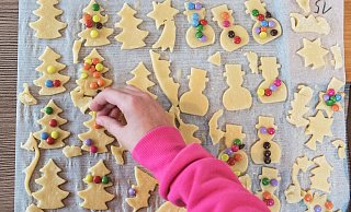 Weihnachtsplätzchen sind bei vielen Menschen in Deutschland sehr beliebt. (Symbolbild) - Daniel Bockwoldt/dpa Weihnachtsplätzchen sind bei vielen Menschen in Deutschland sehr beliebt. (Symbolbild) - Daniel Bockwoldt/dpa