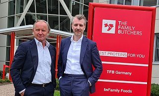 Hans-Ewald Reinert (l.) und Georg Hürth versuchten zuletzt, den Wurstkonzern TFB zu sanieren. Jetzt hilft nur ein Investor. - Marc Uthmann Hans-Ewald Reinert (l.) und Georg Hürth versuchten zuletzt, den Wurstkonzern TFB zu sanieren. Jetzt hilft nur ein Investor. - Marc Uthmann