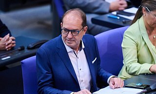 Alexander Dobrindt, Vorsitzender der CSU-Landesgruppe, fordert Nachbesserungen bei der Gaspreisbremse. - Annette Riedl/dpa Alexander Dobrindt, Vorsitzender der CSU-Landesgruppe, fordert Nachbesserungen bei der Gaspreisbremse. - Annette Riedl/dpa
