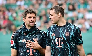 Thomas Müller (l) und Manuel Neuer nehmen zum Start ins Fußballjahr besondere Rollen ein. - Sina Schuldt/dpa Thomas Müller (l) und Manuel Neuer nehmen zum Start ins Fußballjahr besondere Rollen ein. - Sina Schuldt/dpa