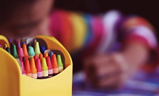Zahlreiche Bielefelder KInder und Jugendliche müssen diese Woche wegen möglicher Corona-Infektionen in Quarantäne. - Symbolbild: Pixabay Zahlreiche Bielefelder KInder und Jugendliche müssen diese Woche wegen möglicher Corona-Infektionen in Quarantäne. - Symbolbild: Pixabay