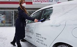 An der Breslauer Straße 22 ist die Häusliche Pflege des Ludwig-Steil-Hofes beheimatet. Auf Pflegedienstleiterin Alla Senger und ihr 45-köpfiges Team kommen gerade in diesen Tagen große Herausforderungen zu. - Heike von Schulz An der Breslauer Straße 22 ist die Häusliche Pflege des Ludwig-Steil-Hofes beheimatet. Auf Pflegedienstleiterin Alla Senger und ihr 45-köpfiges Team kommen gerade in diesen Tagen große Herausforderungen zu. - Heike von Schulz