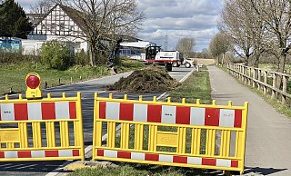 Die B61 (früher B239) war seit Ende März in Höhe der Firma Peter Lacke vollgesperrt. - Alexander Jenniches Die B61 (früher B239) war seit Ende März in Höhe der Firma Peter Lacke vollgesperrt. - Alexander Jenniches