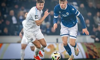 Interessante Doppelrolle: Julian Kania (r.) war bester Torjäger, aber meist auch nur Joker beim DSC Arminia. - Sarah Jonek Interessante Doppelrolle: Julian Kania (r.) war bester Torjäger, aber meist auch nur Joker beim DSC Arminia. - Sarah Jonek