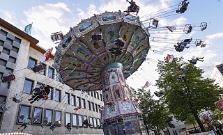 Der Niederwall wird bereits im Vorfeld des Leinewebermarkts ab Sonntag, 25. Mai, 0 Uhr, gesperrt. - Jörg Dieckmann Der Niederwall wird bereits im Vorfeld des Leinewebermarkts ab Sonntag, 25. Mai, 0 Uhr, gesperrt. - Jörg Dieckmann
