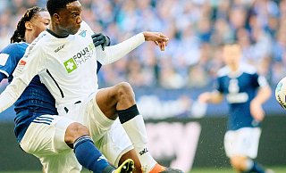 Zuletzt trafen Ilyas Ansah (rechts) und sein SC Paderborn 07 am 25. Spieltag der Vorsaison auf den FC Schalke 04. Die Partie endete damals 3:3. - dpa Zuletzt trafen Ilyas Ansah (rechts) und sein SC Paderborn 07 am 25. Spieltag der Vorsaison auf den FC Schalke 04. Die Partie endete damals 3:3. - dpa