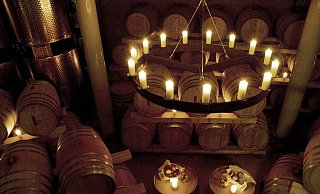 Weihnachtliche Stimmung kommt dieser Tage auch im Weinkeller auf. - Weingut Schnaitmann Weihnachtliche Stimmung kommt dieser Tage auch im Weinkeller auf. - Weingut Schnaitmann