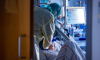 Die Zahl der Intensivbetten im DIVI-Intensivregister für den Kreis Gütersloh schwankt täglich, da die Oberärzte jeden Morgen melden müssen, welche Kapazitäten tatsächlich vorhanden sind. - picture alliance/dpa/dpa-Zentralbild Die Zahl der Intensivbetten im DIVI-Intensivregister für den Kreis Gütersloh schwankt täglich, da die Oberärzte jeden Morgen melden müssen, welche Kapazitäten tatsächlich vorhanden sind. - picture alliance/dpa/dpa-Zentralbild