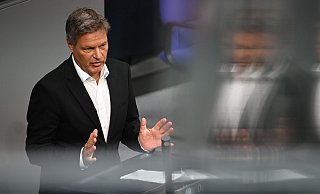 Ex-Vizekanzler Habeck will Abstand vom Politikbetrieb finden. (Archivbild) - Anna Ross/dpa Ex-Vizekanzler Habeck will Abstand vom Politikbetrieb finden. (Archivbild) - Anna Ross/dpa