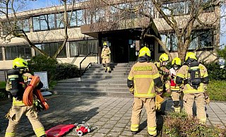 Einsatz für die Paderborner Feuerwehr am Technischen Rathaus. - Ralph Meyer Einsatz für die Paderborner Feuerwehr am Technischen Rathaus. - Ralph Meyer