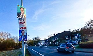 Zwischen Rathaus und Lidl hingen zur Bundestagswahl an jeder Straßenlaterne Wahlplakate. Das wollten die CDU und auch der Bürgermeister ändern. - Uwe Müller Zwischen Rathaus und Lidl hingen zur Bundestagswahl an jeder Straßenlaterne Wahlplakate. Das wollten die CDU und auch der Bürgermeister ändern. - Uwe Müller