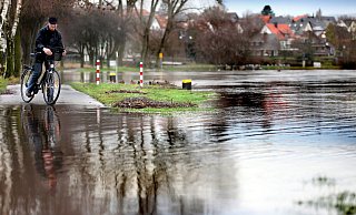 Hochwasser an der Weser. - Patrick Menzel Hochwasser an der Weser. - Patrick Menzel