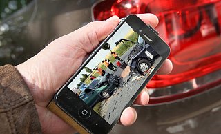 Handy & Unfälle - sie stehen in einem gefährlichen Zusammenhang. - Frank-Michael Kiel-Steinkamp Handy & Unfälle - sie stehen in einem gefährlichen Zusammenhang. - Frank-Michael Kiel-Steinkamp