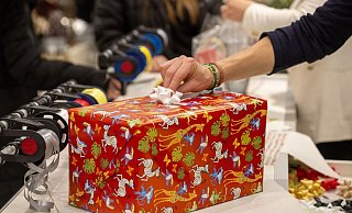 Traditionell beschert das Weihnachtsgeschäft Händlern in vielen Branchen die höchsten Umsätze im Jahr. - Stefan Puchner/dpa Traditionell beschert das Weihnachtsgeschäft Händlern in vielen Branchen die höchsten Umsätze im Jahr. - Stefan Puchner/dpa