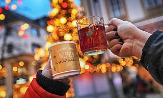 Glühwein auf dem Weihnachtsmarkt in Bielefeld 2019. - jonek-fotografie.de Glühwein auf dem Weihnachtsmarkt in Bielefeld 2019. - jonek-fotografie.de