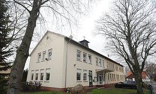 Das Dorfgemeinschaftshaus in Sielhorst weist Feuchtigkeitsschäden auf. Die Grünen lehnen es ab, einen Förderantrag für die Sanierung zu stellen. - Joern Spreen-Ledebur Das Dorfgemeinschaftshaus in Sielhorst weist Feuchtigkeitsschäden auf. Die Grünen lehnen es ab, einen Förderantrag für die Sanierung zu stellen. - Joern Spreen-Ledebur