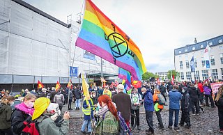 Die Protestierenden fürchten Einschränkungen des Demonstrationsrechts. - jonek.fotografie.de Die Protestierenden fürchten Einschränkungen des Demonstrationsrechts. - jonek.fotografie.de