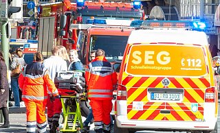 Schock am Jahnplatz: Ein Mann hatte mehrfach im Tunnel auf seine Ex-Partnerin eingestochen. - Christian Mathiesen Schock am Jahnplatz: Ein Mann hatte mehrfach im Tunnel auf seine Ex-Partnerin eingestochen. - Christian Mathiesen