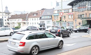 Fotos zu aktuellen Baustellen in Paderborn. Am Kasseler Tor kommt es aufgrund von Erneuerungen der Ampeln zeitweise zu Problemen mit Rückstaus. - Holger Kosbab Fotos zu aktuellen Baustellen in Paderborn. Am Kasseler Tor kommt es aufgrund von Erneuerungen der Ampeln zeitweise zu Problemen mit Rückstaus. - Holger Kosbab