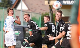 Luis Engelns (links) stand in bislang jedem Saisonspiel für den SC Paderborn in der Startelf. - Oliver Krato Luis Engelns (links) stand in bislang jedem Saisonspiel für den SC Paderborn in der Startelf. - Oliver Krato