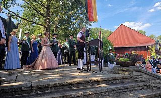 Ein ganz besonderes Schützenfest feiert Ovenhausen. - Katharina Maria Grote Ein ganz besonderes Schützenfest feiert Ovenhausen. - Katharina Maria Grote