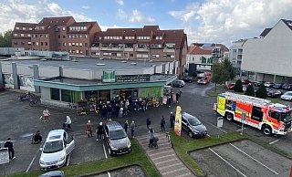 Über eine Stunde lang war der Marktkauf geschlossen. - Jutta Steinmetz Über eine Stunde lang war der Marktkauf geschlossen. - Jutta Steinmetz