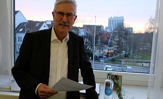 Bernhard Hartmann steuerte aus seinem Büro mit Blick ins Paderquellgebiet 15 Jahre lang die Paderborner Finanzen. - Hans-Hermann Igges Bernhard Hartmann steuerte aus seinem Büro mit Blick ins Paderquellgebiet 15 Jahre lang die Paderborner Finanzen. - Hans-Hermann Igges