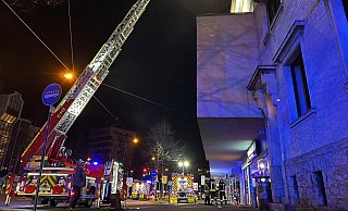 Die Feuerwehr ist am Oberntorwall im Einsatz. - Charlotte Mahncke Die Feuerwehr ist am Oberntorwall im Einsatz. - Charlotte Mahncke