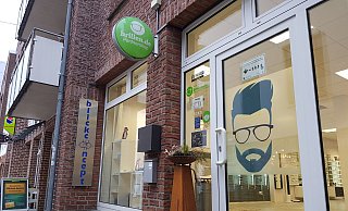 Bei diesem Optiker-Geschäft in der Scharrnstraße in der Lübbecker Innenstadt wurde eingebrochen. - Heike von Schulz Bei diesem Optiker-Geschäft in der Scharrnstraße in der Lübbecker Innenstadt wurde eingebrochen. - Heike von Schulz