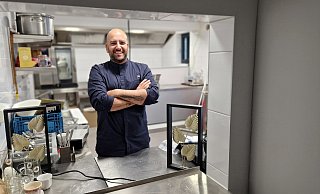 TV-Show-Gewinner Erkan Yilmaz ist der neue Chefkoch im Rehkitz im Kreis Gütersloh. - Uwe Pollmeier TV-Show-Gewinner Erkan Yilmaz ist der neue Chefkoch im Rehkitz im Kreis Gütersloh. - Uwe Pollmeier