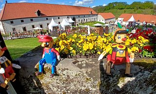 Das Gartenfest in Dalheim findet diesmal vom 1. bis 4. Mai statt. Auf dem Klostergelände wird wieder viel geboten. - Uwe Müller Das Gartenfest in Dalheim findet diesmal vom 1. bis 4. Mai statt. Auf dem Klostergelände wird wieder viel geboten. - Uwe Müller