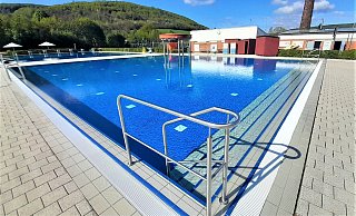 Das Freibad „Batze“ in Beverungen haben in dieser Saison schon mehr als 20.000 Menschen besucht. - Simone Flörke Das Freibad „Batze“ in Beverungen haben in dieser Saison schon mehr als 20.000 Menschen besucht. - Simone Flörke