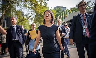 Außenministerin Annalena Baerbock hält sich in New York zum Festakt zum 25. Jahrestag des Römischen Statuts des Internationalen Strafgerichtshofs und zur Sitzung des UN-Sicherheitsts auf. - Michael Kappeler/dpa Außenministerin Annalena Baerbock hält sich in New York zum Festakt zum 25. Jahrestag des Römischen Statuts des Internationalen Strafgerichtshofs und zur Sitzung des UN-Sicherheitsts auf. - Michael Kappeler/dpa