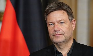Wirtschaftsminister Robert Habeck (Bündnis 90/Die Grünen) dringt im Konflikt zwischen der Ukraine und Russland auf Deeskalation. - Foto: Marcus Brandt/dpa Wirtschaftsminister Robert Habeck (Bündnis 90/Die Grünen) dringt im Konflikt zwischen der Ukraine und Russland auf Deeskalation. - Foto: Marcus Brandt/dpa