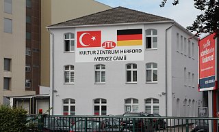 In der Ditib-Moschee an der Bielefelder Straße erklingt der Ruf. - Alexander Graßhoff In der Ditib-Moschee an der Bielefelder Straße erklingt der Ruf. - Alexander Graßhoff